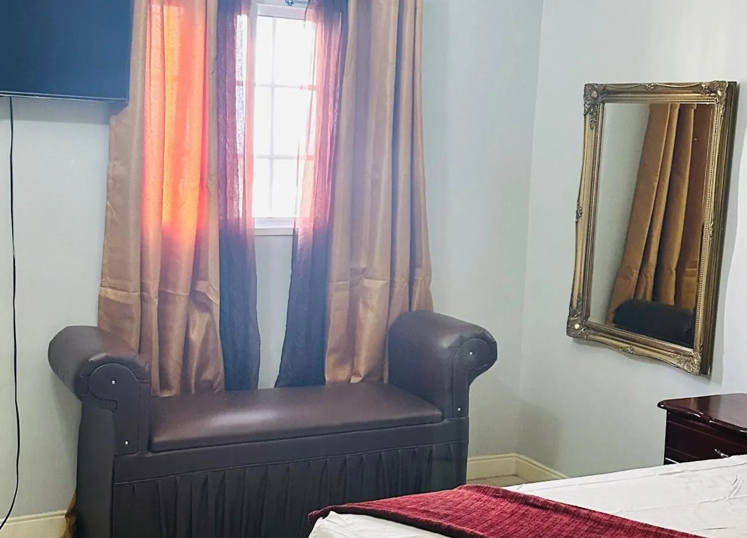 Lovely 2-Bed Apartment In The New Kingston Area Beverly Hills 0*,  Giamaica
